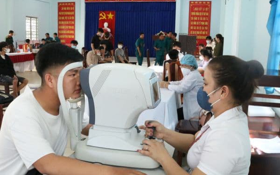 Quy trình sơ tuyển, khám sức khỏe và giải quyết khiếu nại trong thực hiện nghĩa vụ quân sự