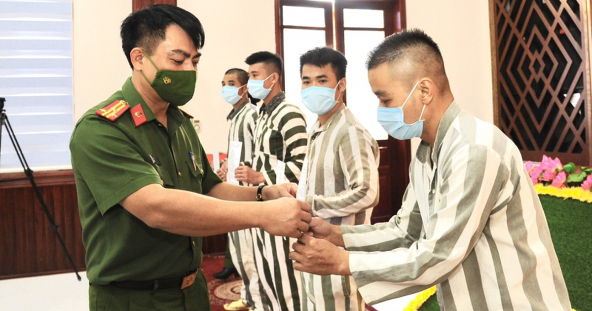 Quy định điều kiện, tiêu chuẩn khen thưởng phạm nhân; tổ, đội phạm nhân