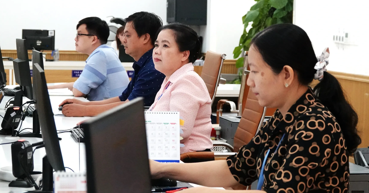 Thủ tục, hồ sơ bổ nhiệm lại, kéo dài thời gian lãnh đạo đến tuổi nghỉ hưu