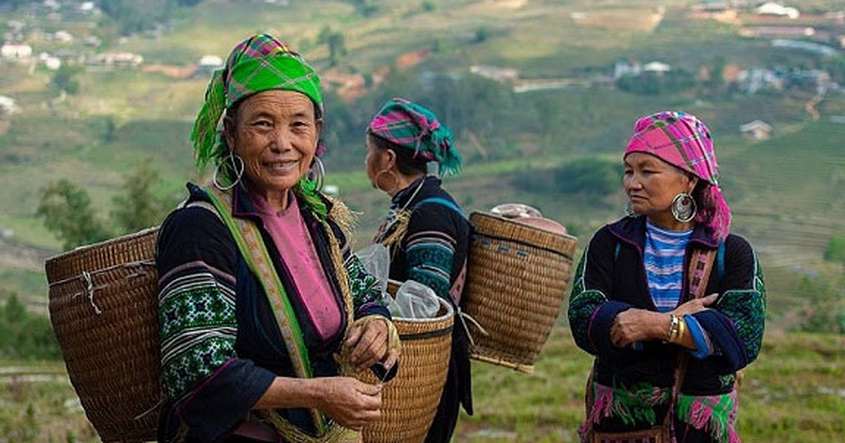 Chi tiết mức chi thăm hỏi, tặng quà tổ chức, cá nhân người dân tộc thiểu số