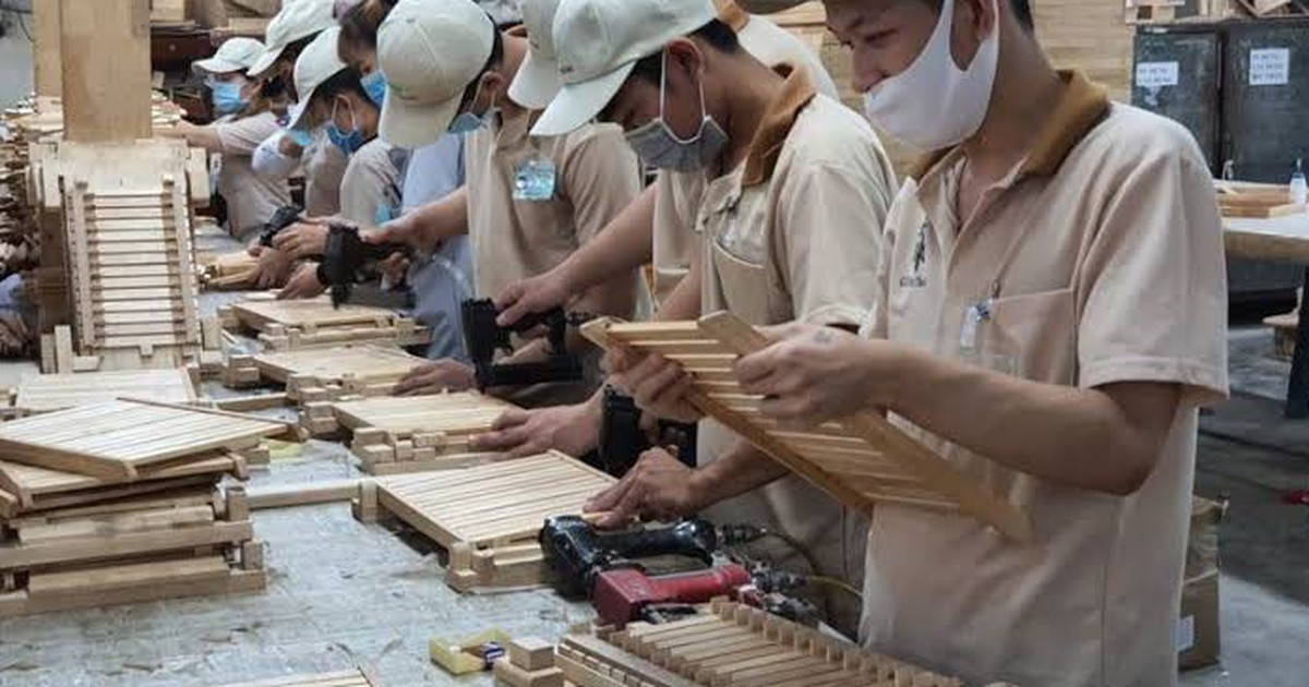 Dự thảo Nghị định quy định mức lương tối thiểu với hợp đồng lao động