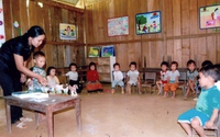 Đề xuất nâng phụ cấp ưu đãi giáo viên mầm non vùng đặc biệt khó khăn lên mức 100%