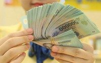 Hoàn thiện chính sách tiền lương mới, thực hiện tăng lương để khắc phục tình trạng CCVC thôi việc, nghỉ việc