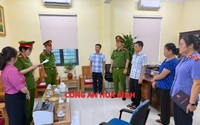 KHỞI TỐ 2 Hiệu trưởng