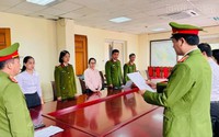 Khởi tố nữ cán bộ phường cùng cán bộ Ban Quản lý dự án, Giám đốc công ty xây dựng...