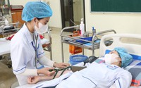 Đề xuất tăng hệ số lương chức danh nghề nghiệp Y sĩ (hạng IV)