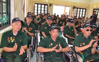 Trình Chủ tịch nước tặng quà cho người có công nhân kỷ niệm 78 năm ngày Thương binh - Liệt sĩ