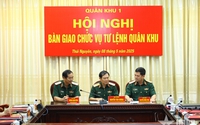 Bàn giao chức vụ Tư lệnh Quân khu