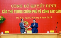 Thủ tướng Phạm Minh Chính trao Quyết định giao quyền Bộ trưởng Bộ Ngoại giao cho đồng chí Lê Hoài Trung