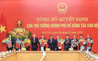 Thủ tướng trao quyết định bổ nhiệm lãnh đạo 8 bộ, cơ quan