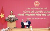 PHÓ THỦ TƯỚNG THƯỜNG TRỰC CHÍNH PHỦ PHẠM GIA TÚC TRAO QUYẾT ĐỊNH BỔ NHIỆM ĐỒNG CHÍ ĐÔN TUẤN PHONG GIỮ CHỨC PHÓ CHỦ NHIỆM VĂN PHÒNG CHÍNH PHỦ