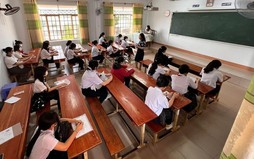 Đẩy nhanh tiến độ sắp xếp bộ máy, mạng lưới cơ sở giáo dục; bàn giao nguyên trạng khi sáp nhập, giải thể