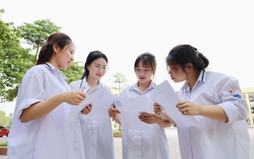 Dự báo PHỔ ĐIỂM THI TỐT NGHIỆP THPT, ĐIỂM CHUẨN TUYỂN SINH ĐẠI HỌC 2026; CÁCH THAM KHẢO PHỔ ĐIỂM để đăng ký XÉT TUYỂN ĐẠI HỌC