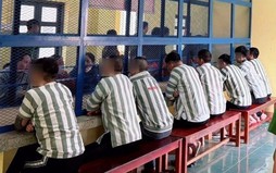 Trách nhiệm của phạm nhân và người đến gặp phạm nhân