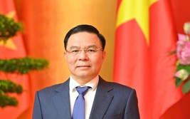 TIỂU SỬ ÔNG LÊ MẠNH HÙNG, QUYỀN BỘ TRƯỞNG BỘ CÔNG THƯƠNG