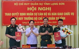 Thủ tướng Chính phủ, Bộ trưởng Quốc phòng điều động, bổ nhiệm 14 sĩ quan giữ chức vụ mới