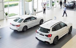 Bảng giá tính lệ phí trước bạ điều chỉnh, bổ sung đối với ô tô, xe máy năm 2025