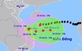 HUẾ, ĐÀ NẴNG: Người dân không ra đường, hạn chế ra khỏi nhà ứng phó bão số 6 (bão TRAMI)