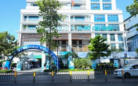 TUYỂN SINH 2024: Điểm chuẩn xét tuyển sớm Đại học Kinh tế TPHCM (UEH)