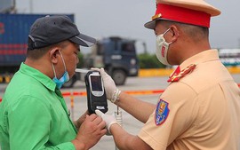 Đề xuất hạ thấp mức phạt tiền hành vi vi phạm nồng độ cồn chưa vượt quá 0,25 miligam/1 lít khí thở