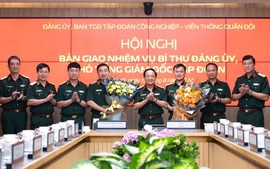 Bàn giao nhiệm vụ Bí thư Đảng ủy, Phó Tổng Giám đốc Tập đoàn Công nghiệp - Viễn thông Quân đội