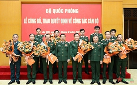 Đại tướng Phan Văn Giang trao quyết định thăng quân hàm cấp tướng; kiểm tra Trung đoàn 209, Sư đoàn 312