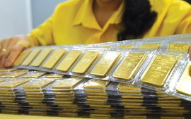 Thông tư số 33/2025/TT-NHNN: Quy định mới về phân loại vàng, đóng gói, niêm phong vàng miếng, vàng nguyên liệu