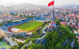 Khẩn trương sắp xếp, sáp nhập, tổ chức lại cơ sở giáo dục, y tế, đơn vị sự nghiệp