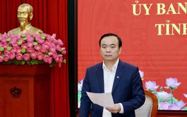 Chuyển nguyên trạng Trạm y tế, điểm y tế về UBND cấp xã quản lý