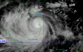BÃO SỐ 13 (Bão KALMAEGI) giật cấp 15 đổ bộ vào các tỉnh Đắk Lắk - Gia Lai