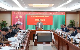 Ủy ban Kiểm tra Trung ương kỷ luật Cảnh cáo 2 cán bộ