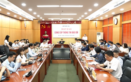 Tập trung cao độ, tham mưu sửa đổi, bổ sung các nghị quyết về cải cách tiền lương, bảo hiểm xã hội