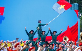 Thông tư 25/2025/TT-BQP hướng dẫn chế độ với sĩ quan tại ngũ thôi phục vụ, hy sinh, từ trần, chuyển quân nhân chuyên nghiệp, công chức quốc phòng
