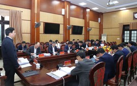 Khẩn trương xây dựng đề án sắp xếp trạm y tế, thành lập Trung tâm phát triển quỹ đất thuộc UBND tỉnh