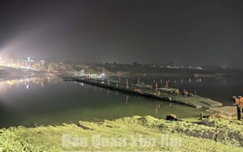 TIN VUI: HOÀN THÀNH BẮC CẦU PHAO QUA SÔNG LÔ ĐỂ PHỤC VỤ NHÂN DÂN