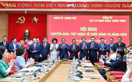 Chuyển giao, tiếp nhận tổ chức đảng, đảng viên về Đảng ủy các cơ quan Đảng Trung ương