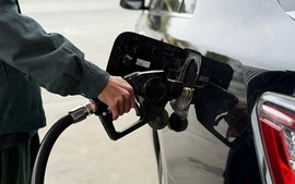 Đưa mức thuế bảo vệ môi trường với xăng, dầu, nhiên liệu bay về 0 đồng