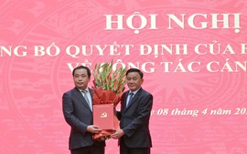 BỘ CHÍNH TRỊ PHÂN CÔNG, CHỈ ĐỊNH ĐỒNG CHÍ TRẦN ĐỨC THẮNG GIỮ CHỨC BÍ THƯ THÀNH ỦY HÀ NỘI