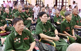 Đề xuất tăng mức chuẩn trợ cấp ưu đãi người có công từ 1/7