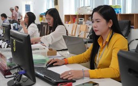 QUY ĐỊNH MỚI: Tiêu chuẩn, điều kiện, trình tự bổ nhiệm lại, kéo dài thời gian giữ chức vụ lãnh đạo, quản lý