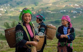 Chi tiết mức chi thăm hỏi, tặng quà tổ chức, cá nhân người dân tộc thiểu số