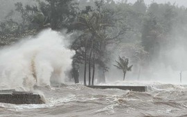 Tin ÁP THẤP NHIỆT ĐỚI KHẨN CẤP, CẢNH BÁO MƯA LỚN, LŨ QUÉT, SẠT LỞ ĐẤT và các CHỈ ĐẠO ỨNG PHÓ