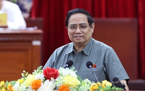 Sắp xếp trường mầm non, phổ thông theo mô hình 2 cấp; giảm đầu mối cơ sở đại học; xây dựng chính sách tiền lương, nhà ở để thu hút nguồn nhân lực y tế, giáo dục