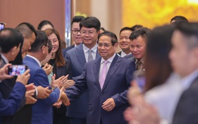 TỔNG THUẬT: THỦ TƯỚNG TỌA ĐÀM VỚI DOANH NGHIỆP VỀ PHÁT TRIỂN KINH TẾ TƯ NHÂN