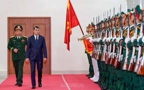 THỦ TƯỚNG LÊ MINH HƯNG: PHẢI CHUẨN BỊ KHẢ NĂNG ỨNG PHÓ VỚI NHỮNG TÌNH HUỐNG CHƯA CÓ TIỀN LỆ VỀ QUÂN SỰ - QUỐC PHÒNG