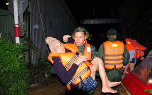 HỖ TRỢ KHẨN CẤP khắc phục hậu quả BÃO SỐ 13; quyết liệt ứng phó MƯA LŨ sau bão