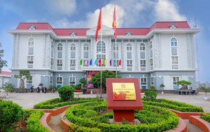Xây dựng quy định của Ban Bí thư về chức năng, nhiệm vụ, tổ chức bộ máy của trung tâm chính trị cấp xã