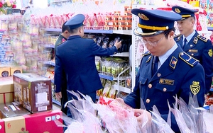 Sửa quy định về cấp hiệu của các chức danh thuộc lực lượng Quản lý thị trường