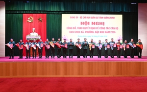 Bổ nhiệm 76 cán bộ giữ chức Phó Chỉ huy trưởng, Chính trị viên phó, Trợ lý Ban Chỉ huy quân sự xã, phường