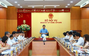 Xây dựng các nghị định, thông tư về tiền lương, mức lương tối thiểu, bảo hiểm xã hội
